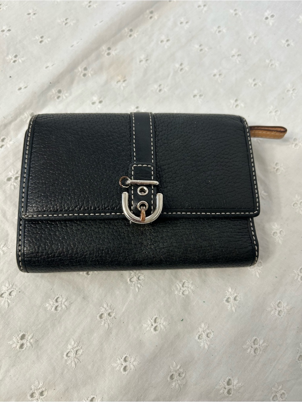 Vintage Y2K Coach SoHo black pebble leather compact wallet